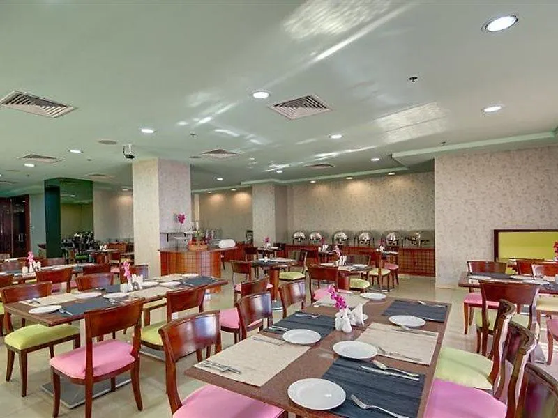Al Manar Grand Hotel Apartment Dubaj 4*,